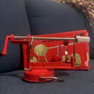 Apple machine/ apple peeler